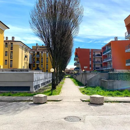 Apartment 2 *